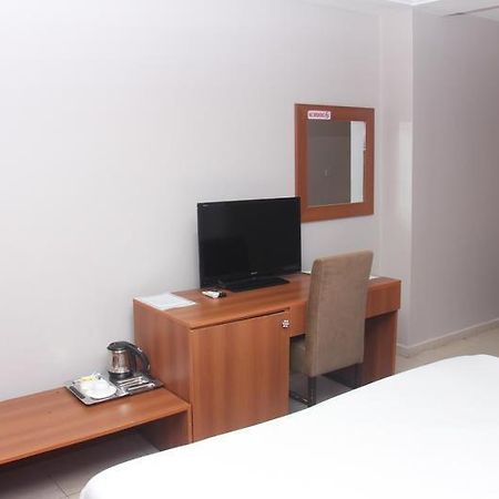 Grand Ibro Hotel Annex Ankuru Exteriér fotografie