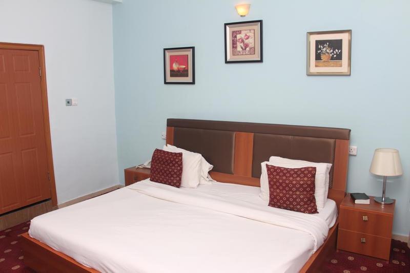 Grand Ibro Hotel Annex Ankuru Exteriér fotografie